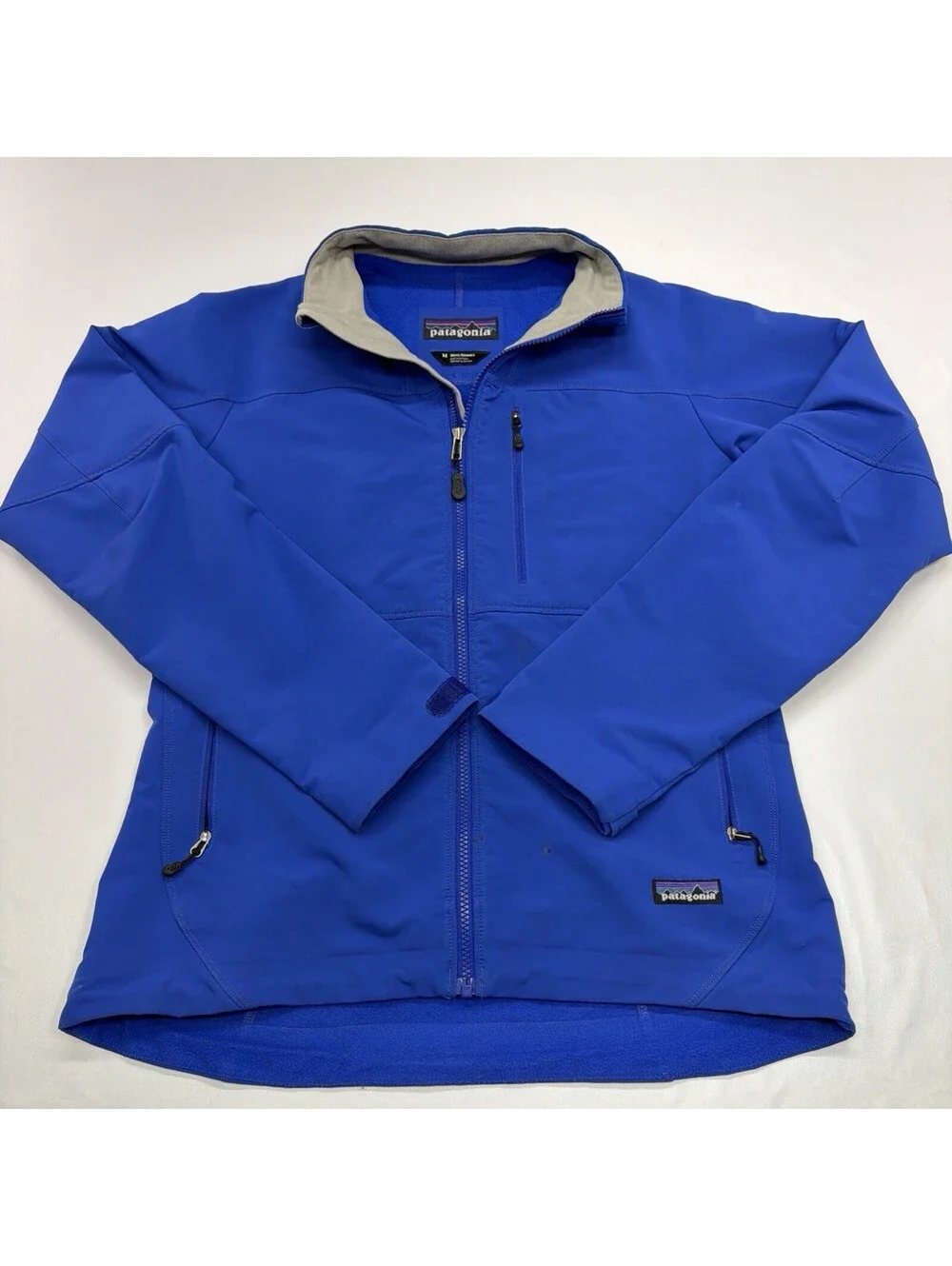 Vintage Patagonia Men's Blue Softshell Jacket Med Zipped Pockets Lightwt *Flaws